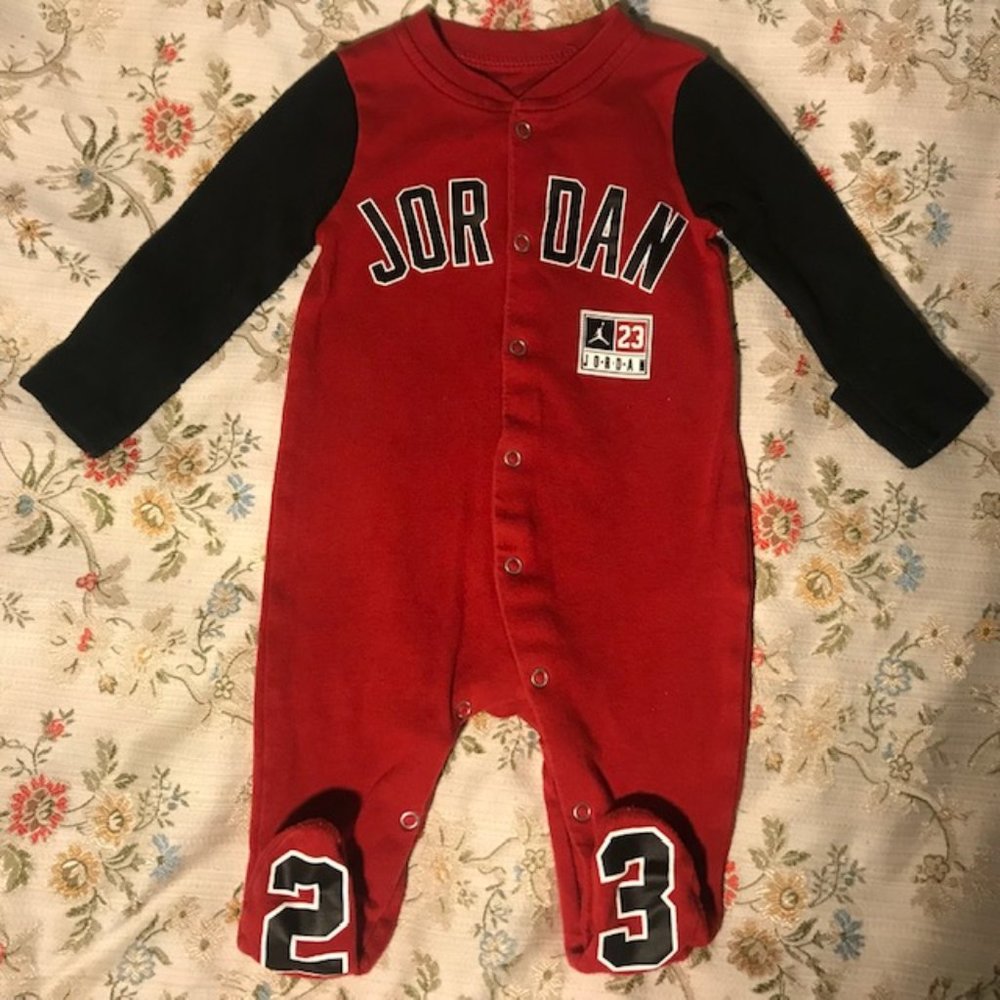 Air Jordan Red & Black 23 Footed Coverall - 3M
